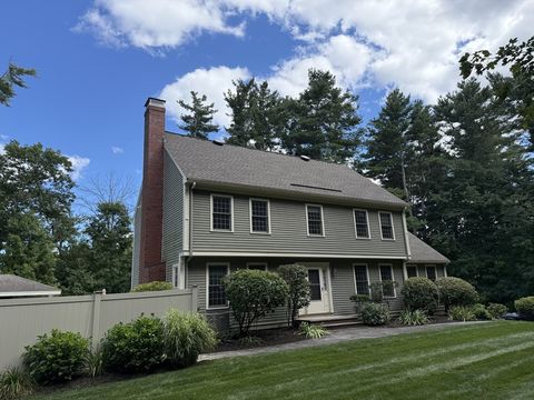 117 Perkins Row Topsfield MA 01983