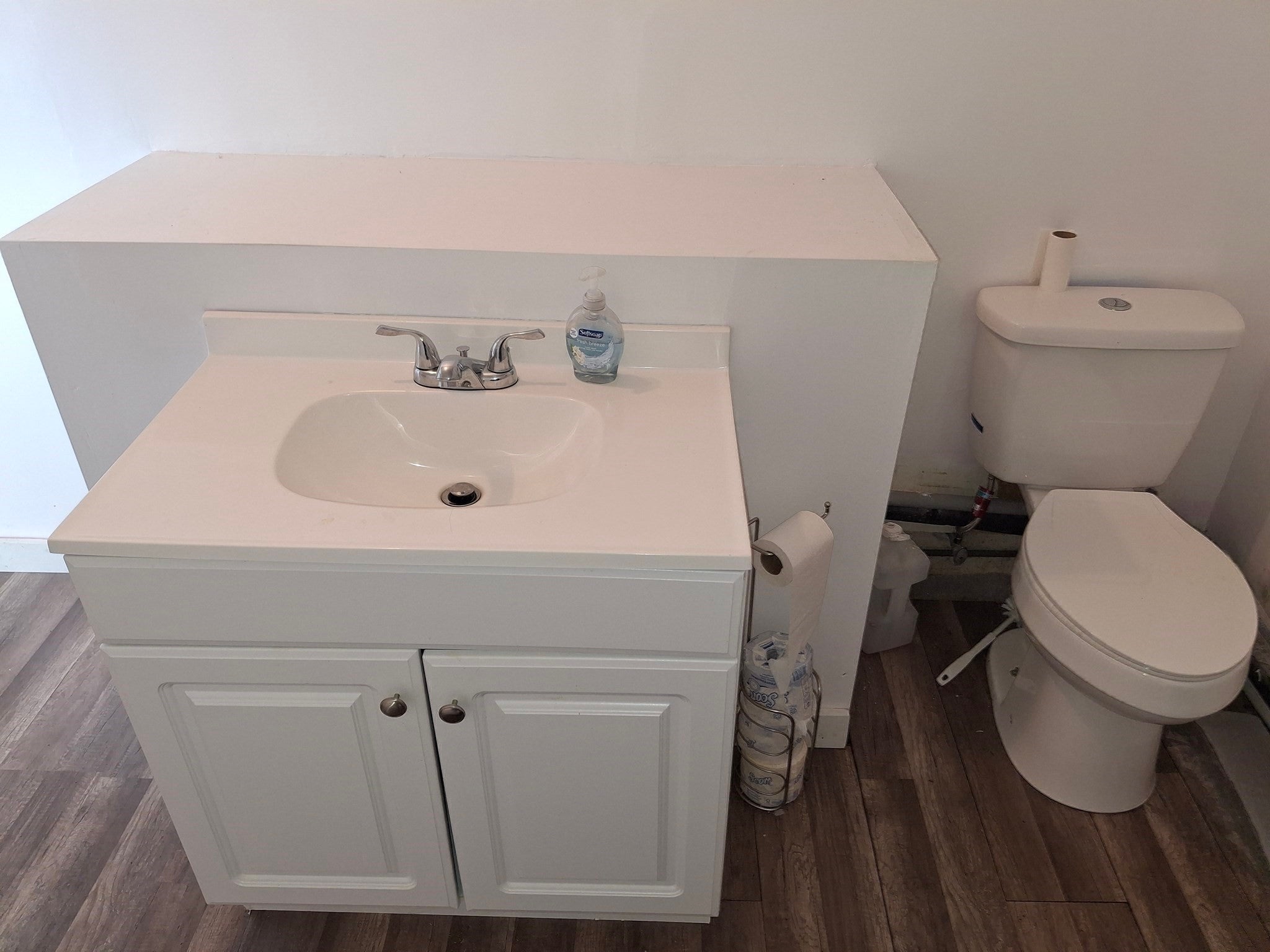 181 E Main St 1A & 2A