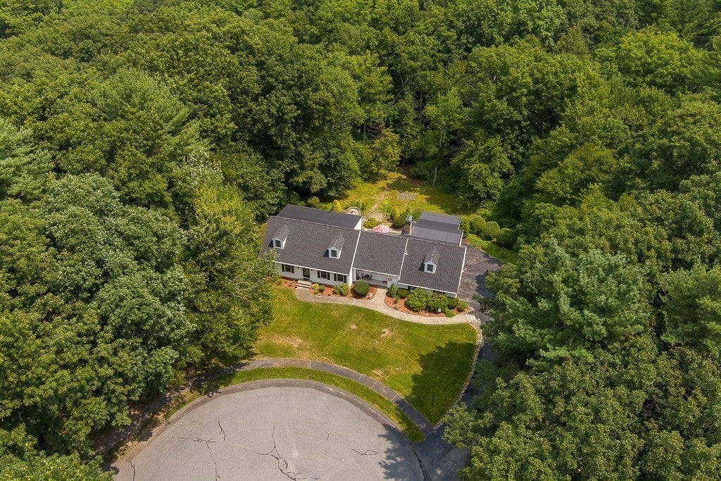240 Meadow Wood Dr, Holden, MA, 240 Meadow Wood Dr, Holden, MA Photo #35