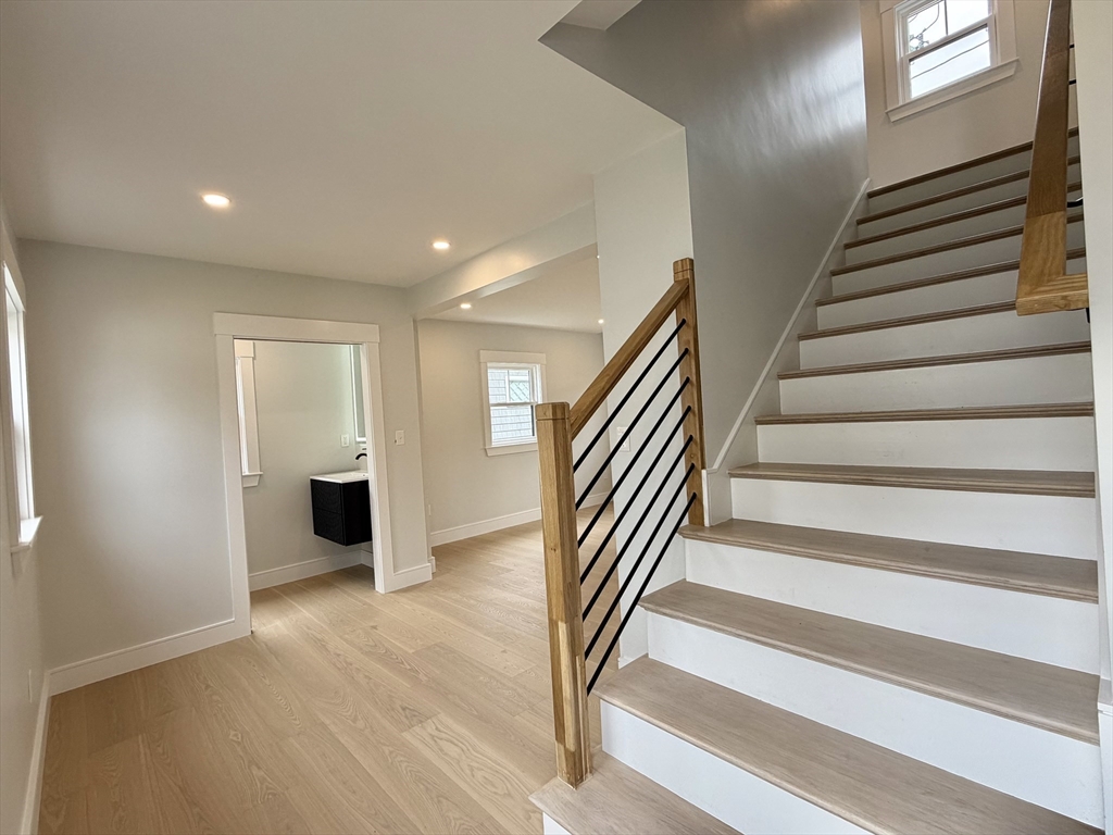 589 Weld St