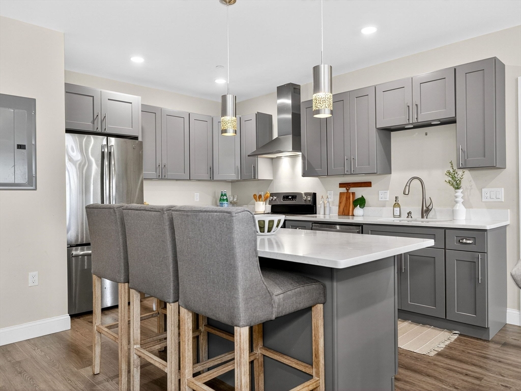 365 Newport Ave 301