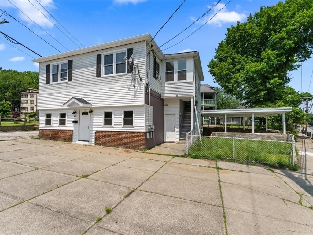 273 Elm St