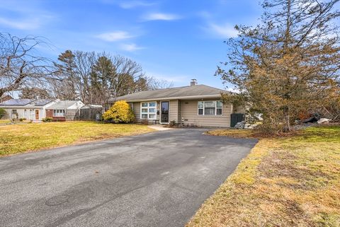 46 Brookfield Cir Framingham MA 01701