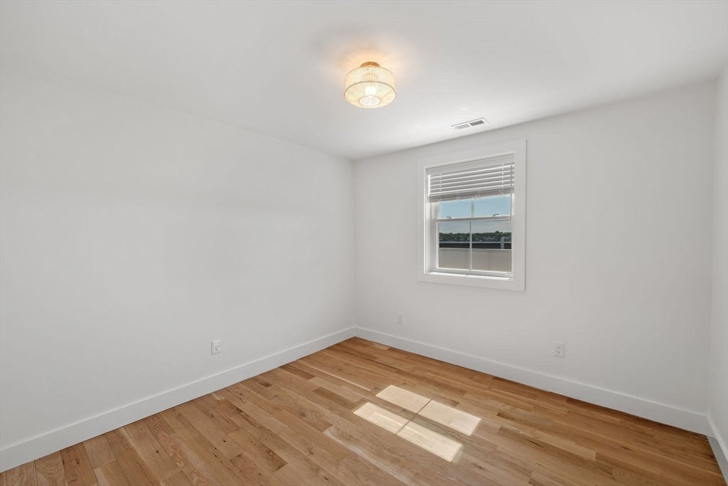 111 Leach Street #3, Salem, MA Photo #30