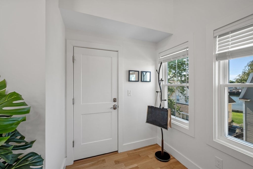 111 Leach Street #3, Salem, MA Photo #8