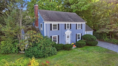 Photo of 1 Algonquin Rd, Worcester, MA 01609 (MLS # 73583722)