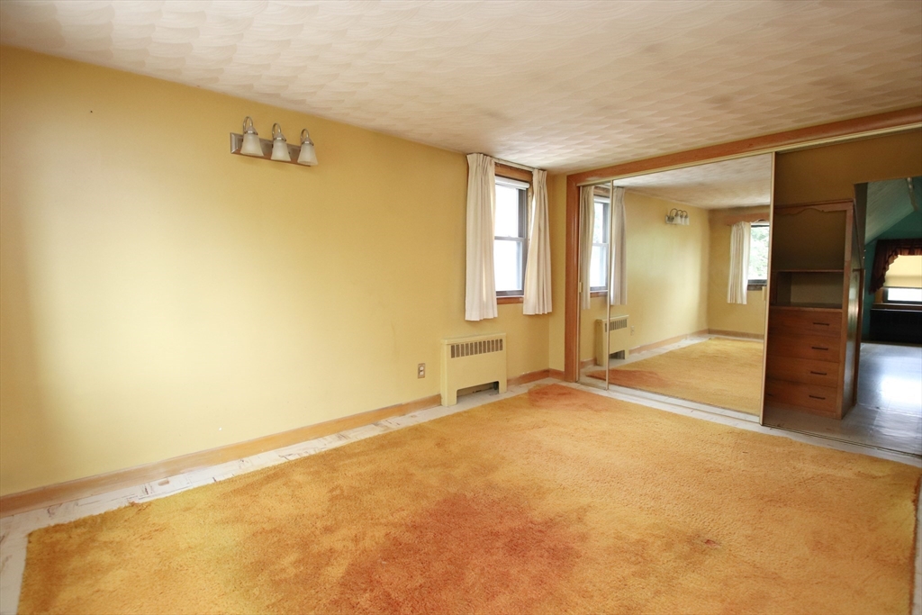 Saugus, Massachusetts 01906, United States, 2 Bedrooms Bedrooms, ,2 BathroomsBathrooms,Residential,Active,194594