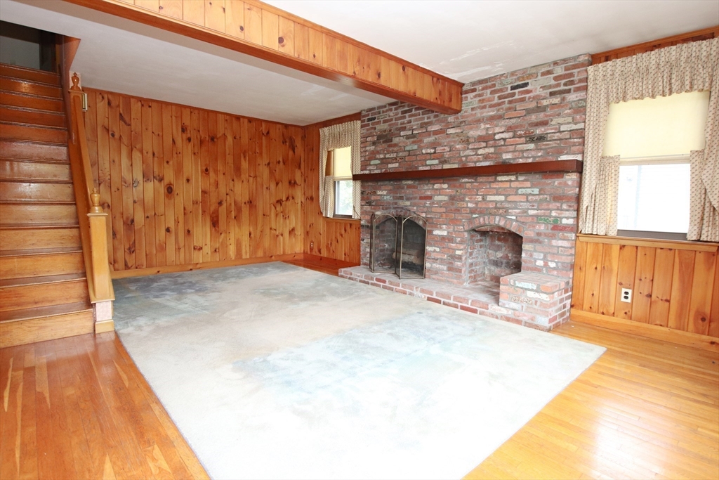 Saugus, Massachusetts 01906, United States, 2 Bedrooms Bedrooms, ,2 BathroomsBathrooms,Residential,Active,194594