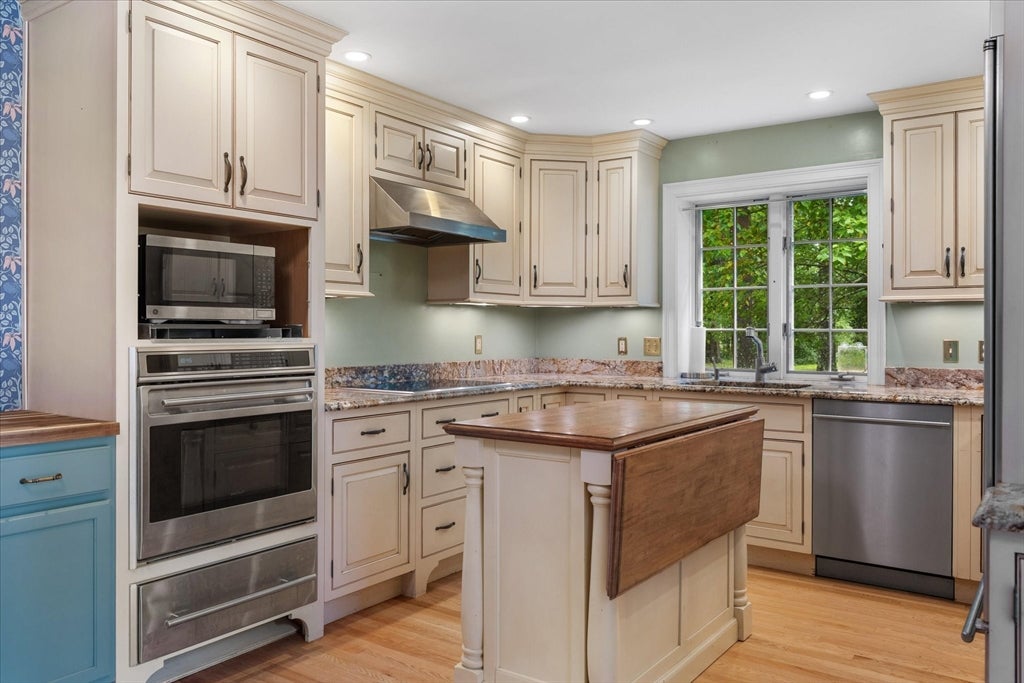 1 Blue Herons Way, Pepperell, MA, 1 Blue Herons Way, Pepperell, MA Photo #13
