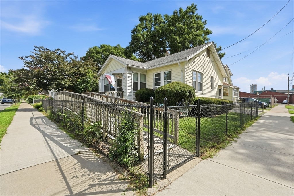 103 Duryea St, Springfield, MA, 103 Duryea St, Springfield, MA Photo #6