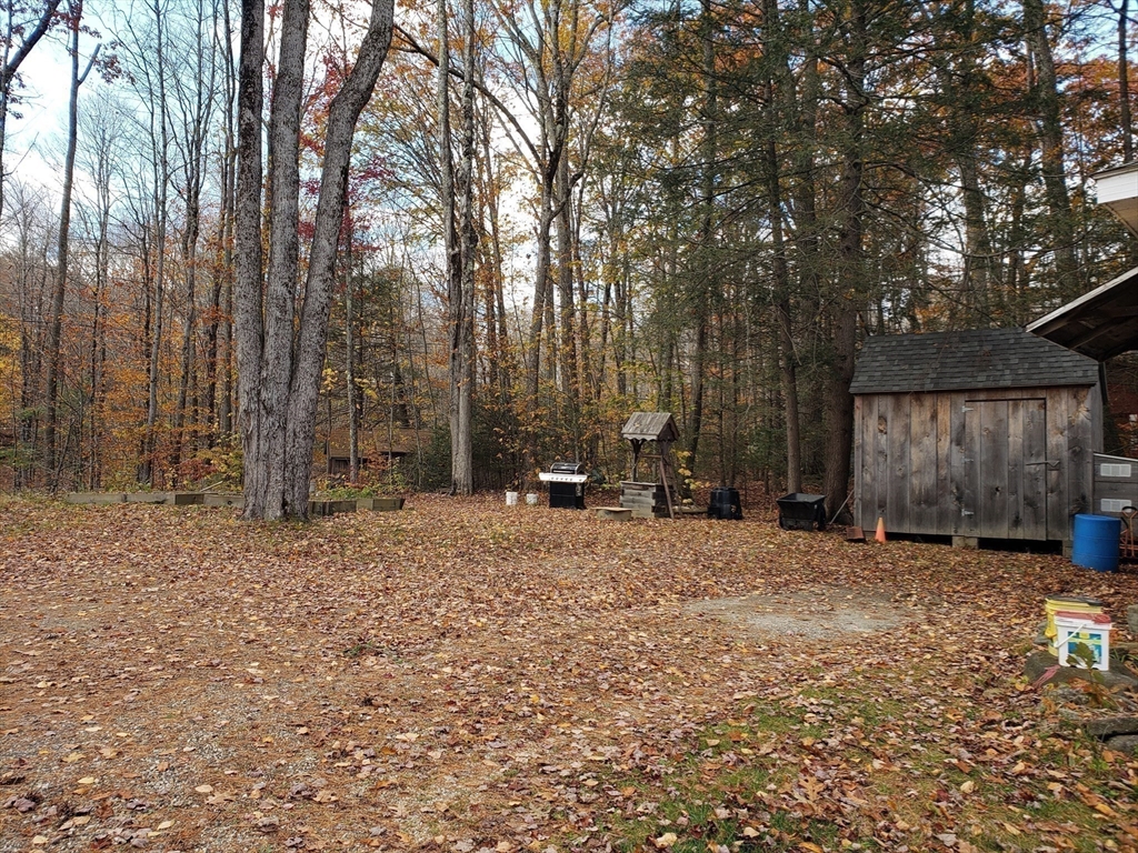 Huntington, Massachusetts 01050, United States, 3 Bedrooms Bedrooms, ,1 BathroomBathrooms,Residential,Active,235558