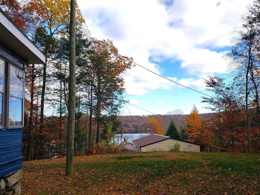 Huntington, Massachusetts 01050, United States, 3 Bedrooms Bedrooms, ,1 BathroomBathrooms,Residential,Active,235558