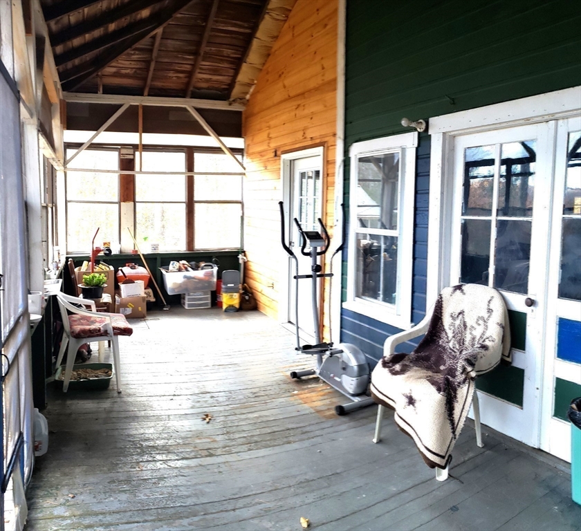 Huntington, Massachusetts 01050, United States, 3 Bedrooms Bedrooms, ,1 BathroomBathrooms,Residential,Active,235558