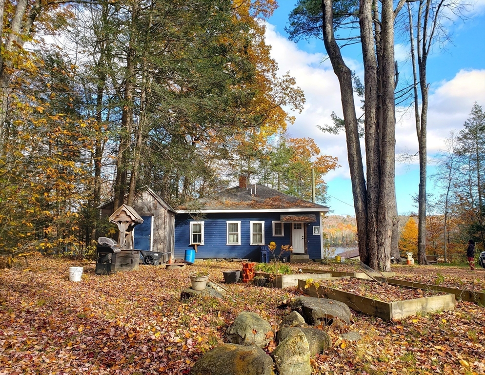 Huntington, Massachusetts 01050, United States, 3 Bedrooms Bedrooms, ,1 BathroomBathrooms,Residential,Active,235558