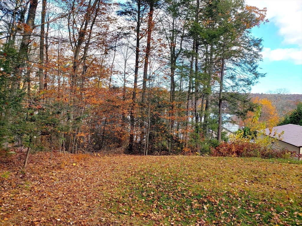 Huntington, Massachusetts 01050, United States, 3 Bedrooms Bedrooms, ,1 BathroomBathrooms,Residential,Active,235558