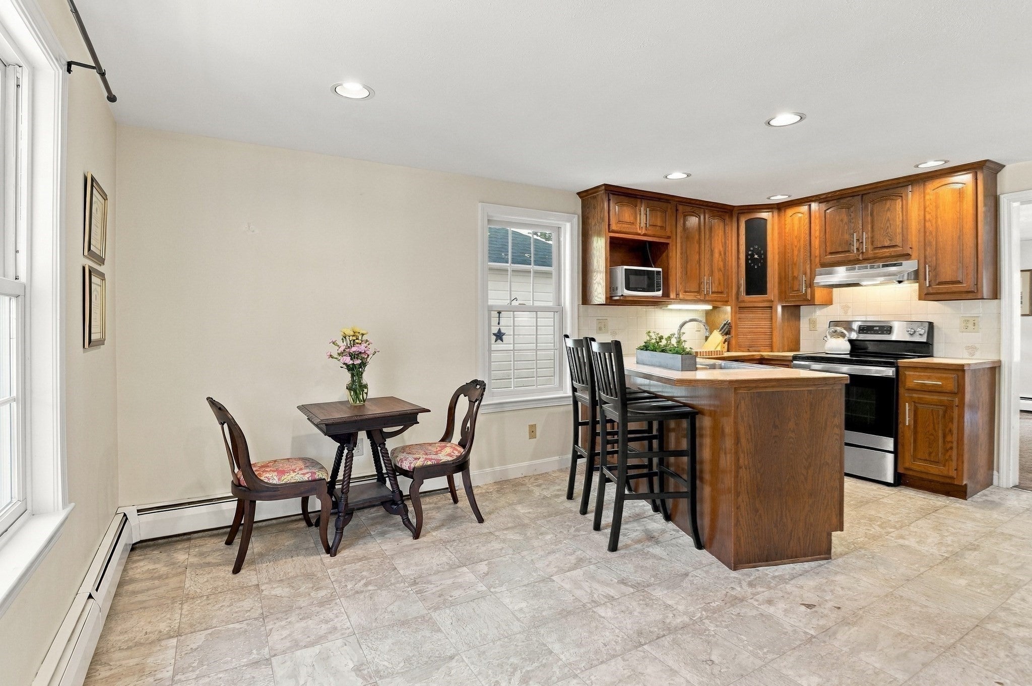 8 Orchard St, Westford, MA, 8 Orchard St, Westford, MA Photo #8