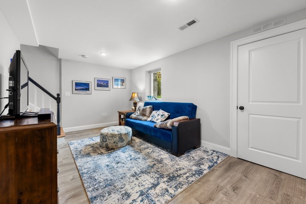30 Gloucester St #30, Arlington, MA Photo #15