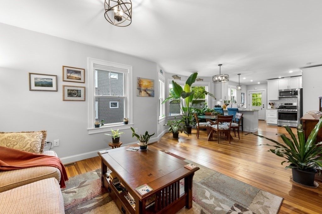 30 Gloucester St #30, Arlington, MA Photo #2