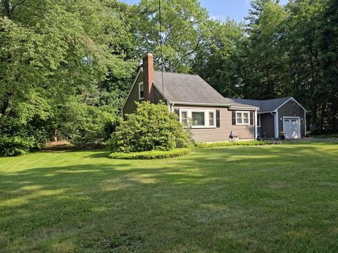 48 Sofia Rd Stoughton MA 02072