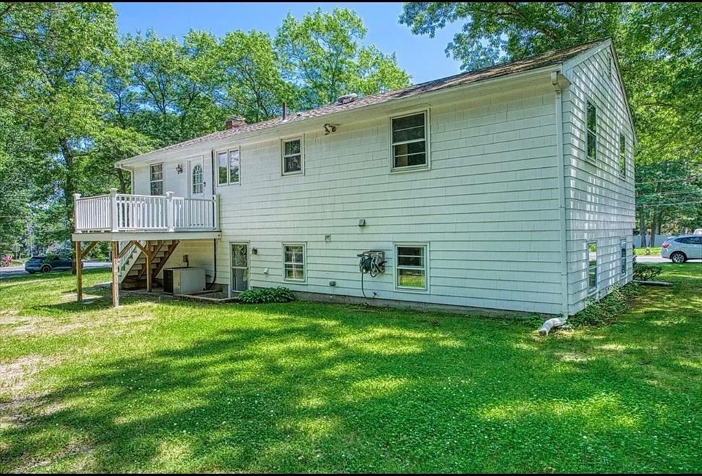121 Bassick Cir