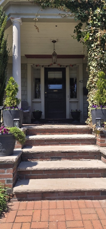42 Sheridan Street
