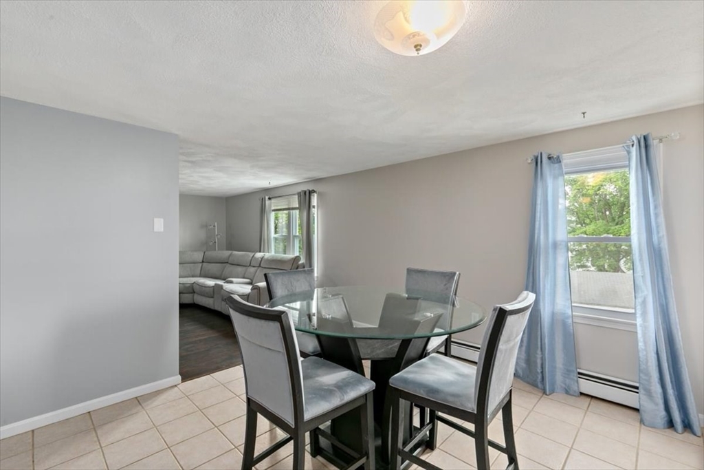 15 Crescent St. E