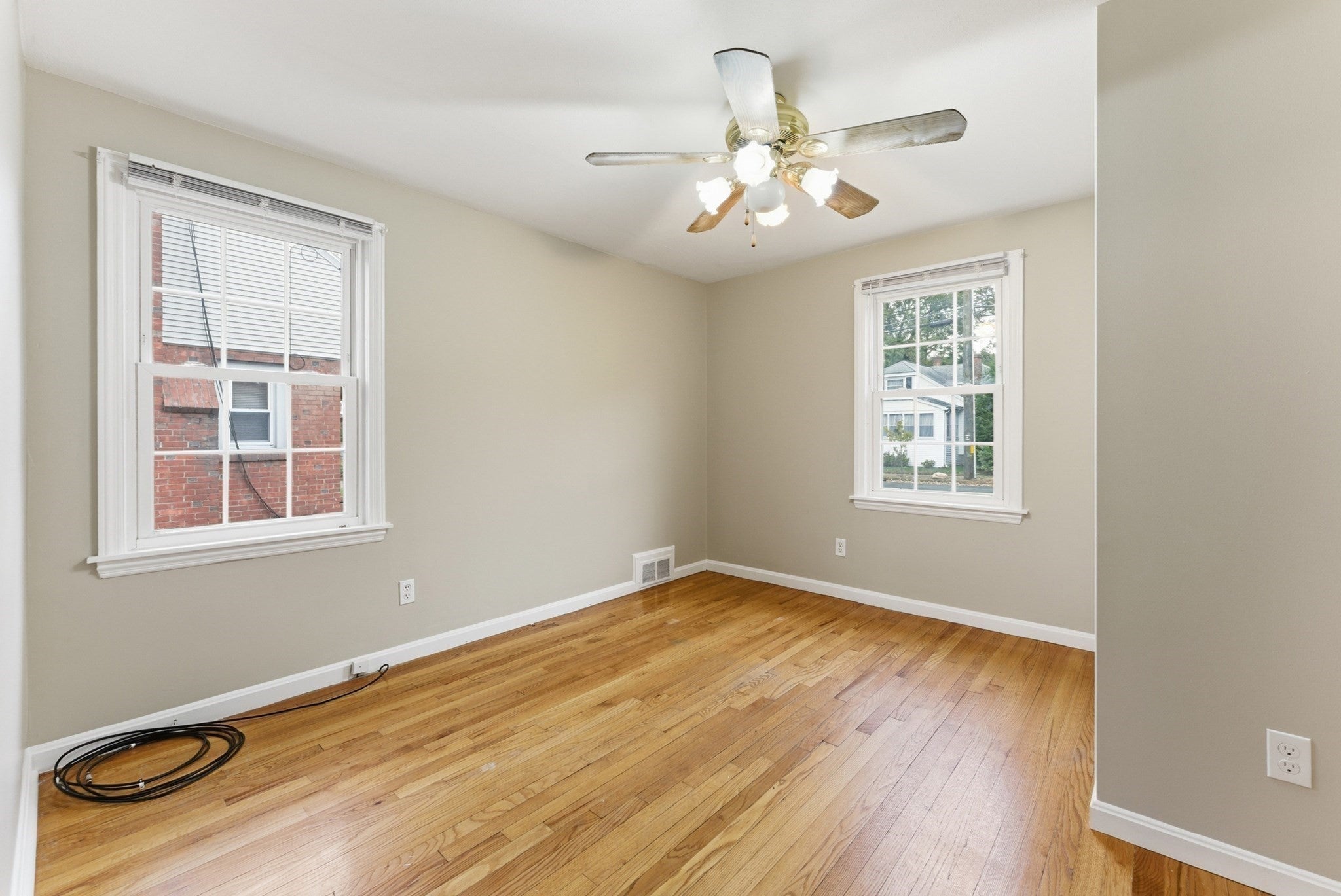 6 Bennington St, Springfield, MA Photo #17