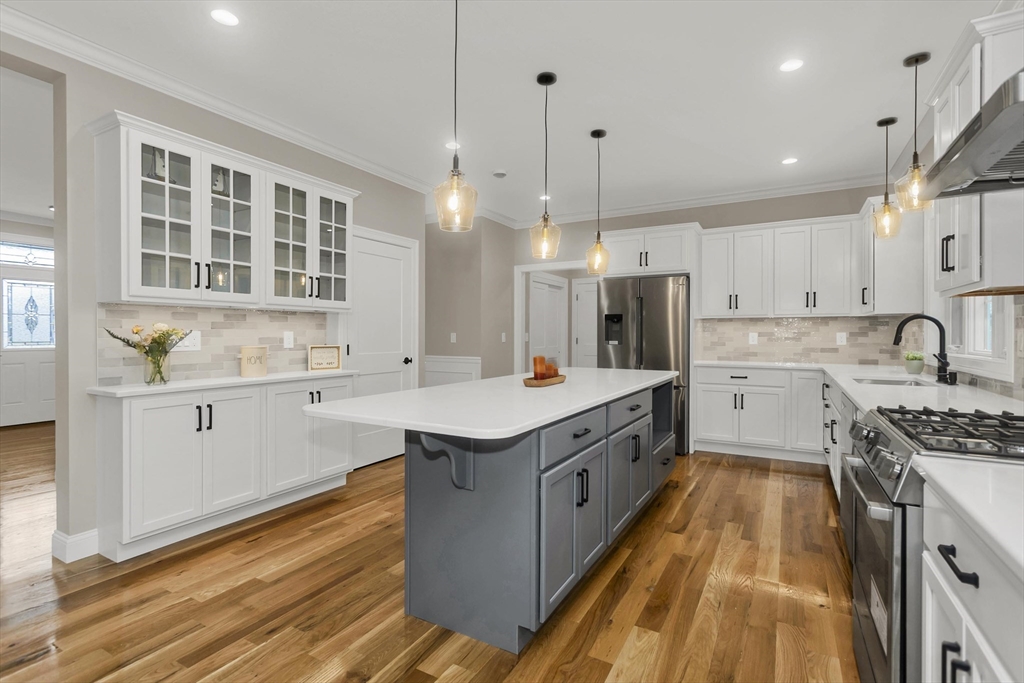 1 Scarlett Drive