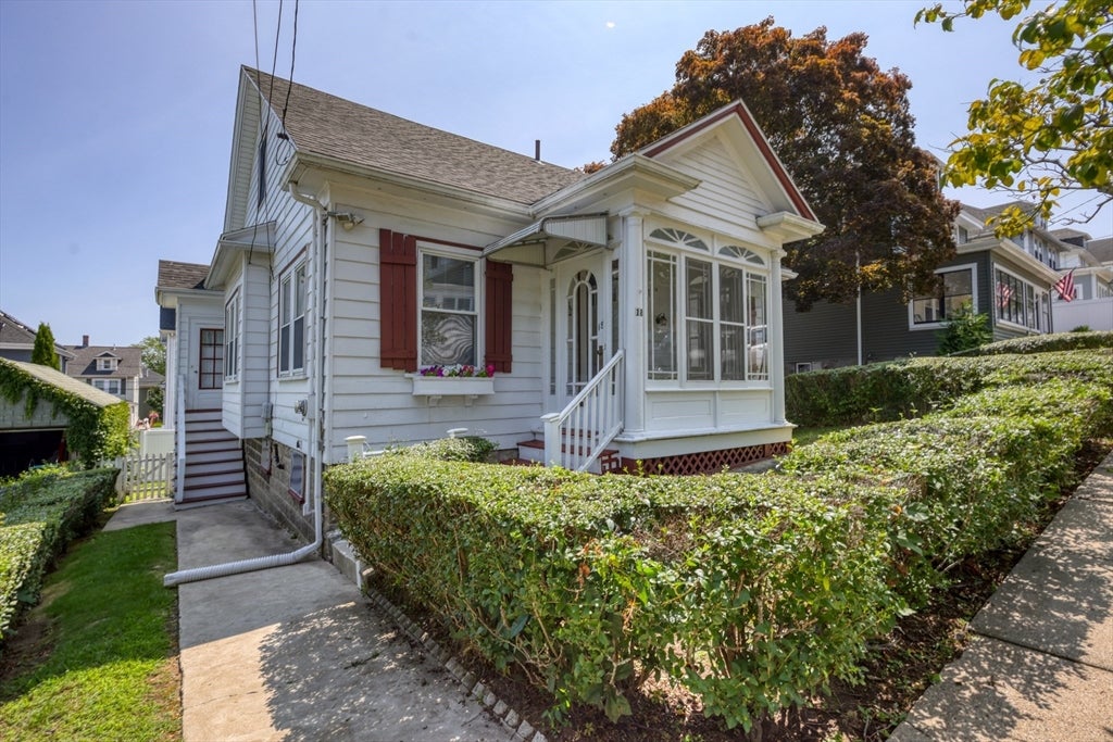 Photo of 18 Grayson St, Boston, MA