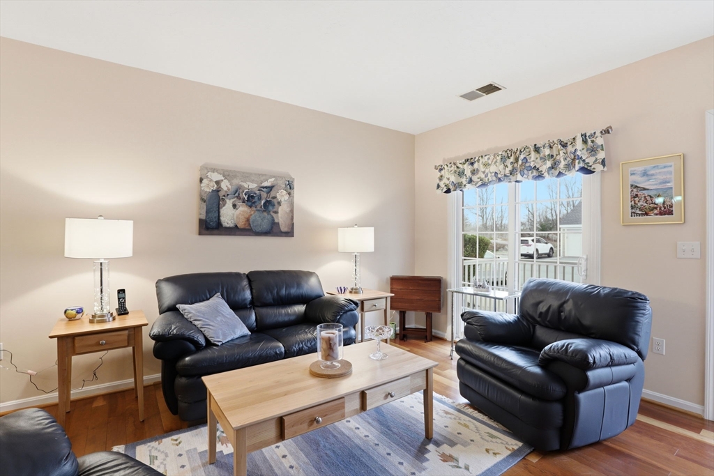 203 Allerton Commons Ln 203