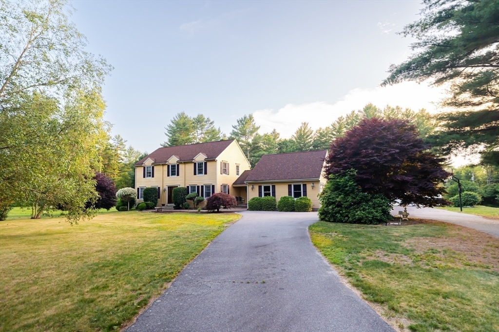 90 Braley Rd