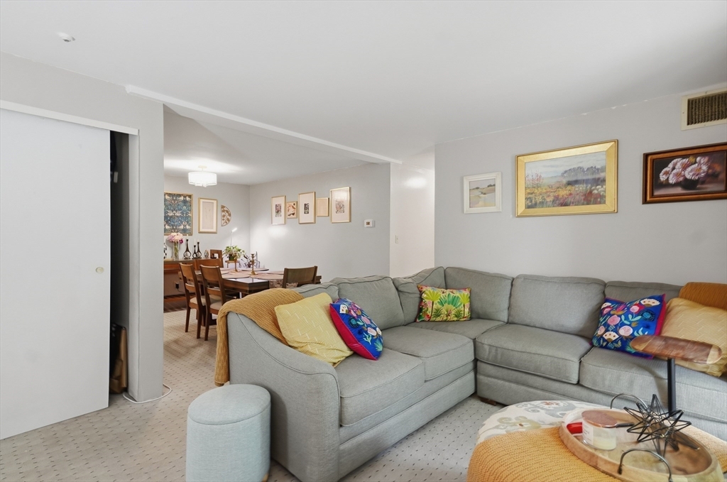 11 Silver Hill Lane 6