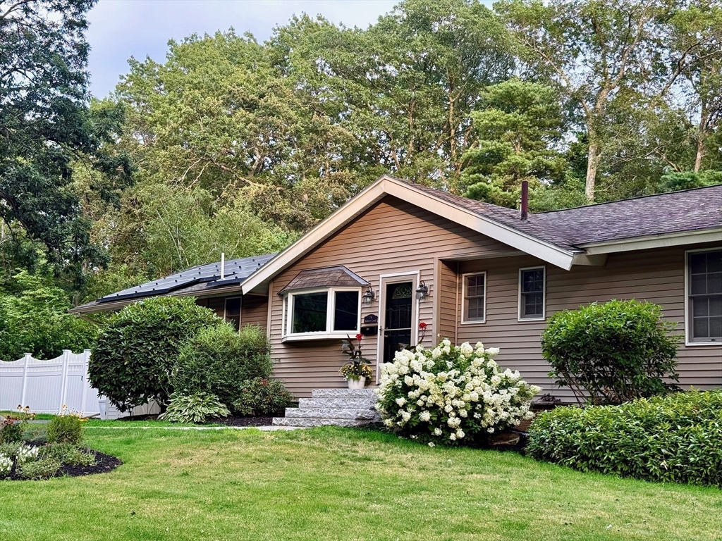 14 Abbott Ln.