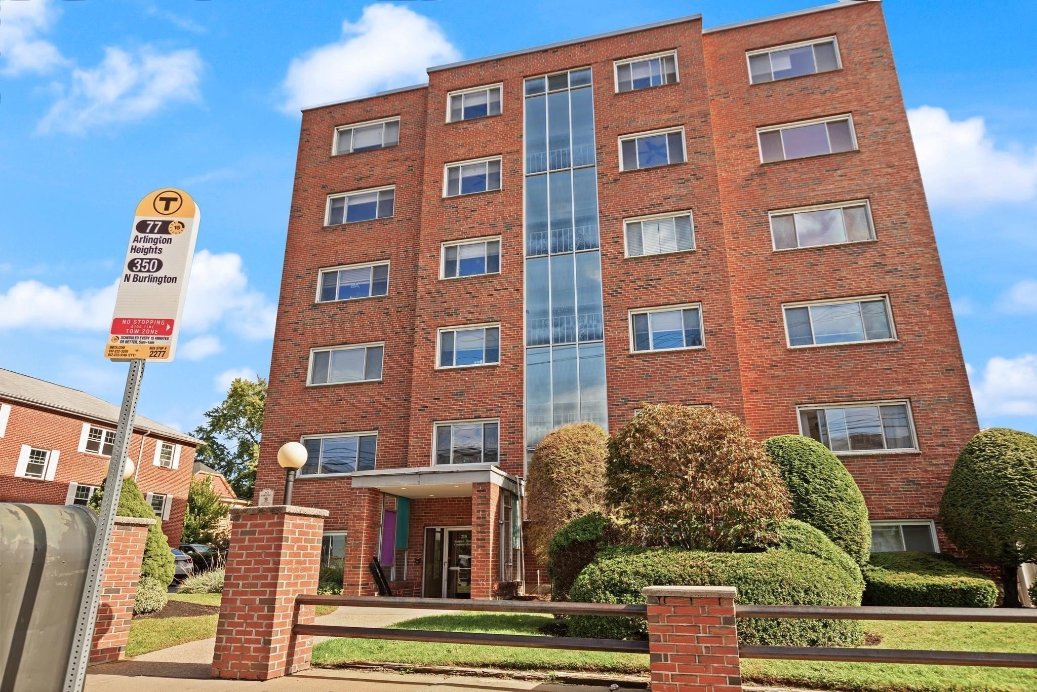 Photo of 215 Massachusetts Ave, Arlington, MA