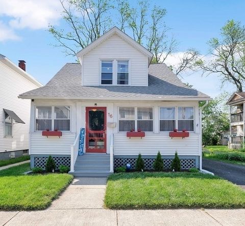 Photo of 18 Los Angeles St, Springfield, MA 01107 (MLS # 73508091)