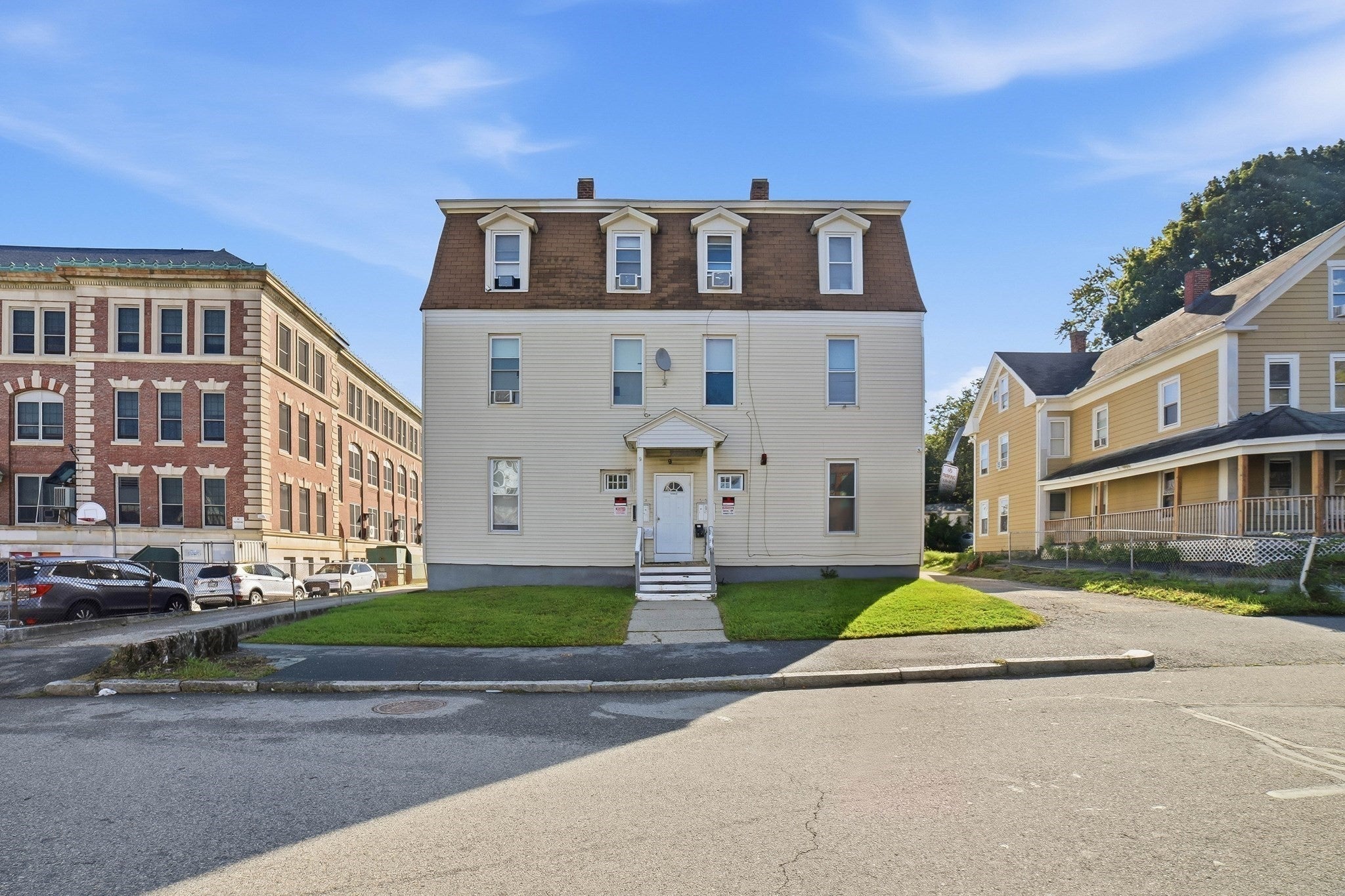 Photo of 9 Freeland St, Worcester, MA