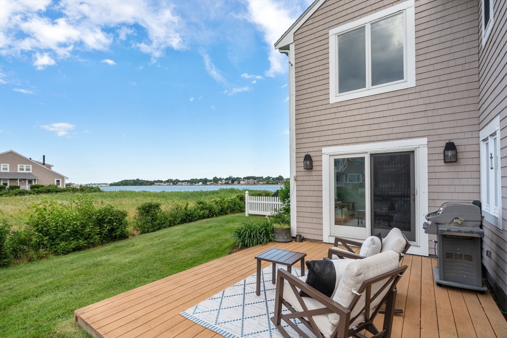 16 Schooner Ln 16