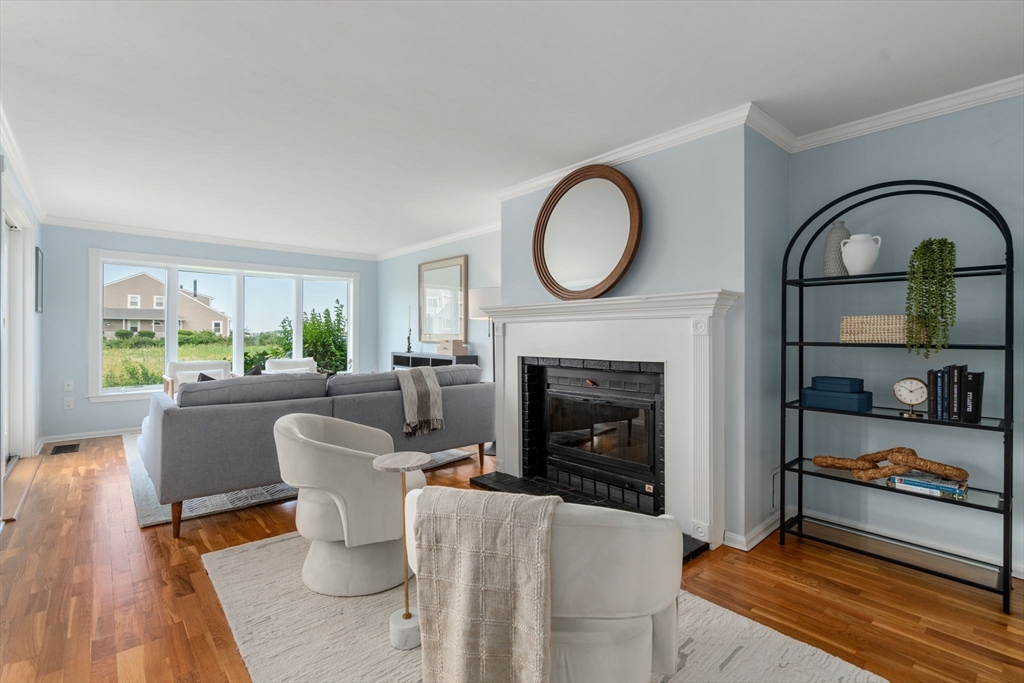 16 Schooner Ln 16