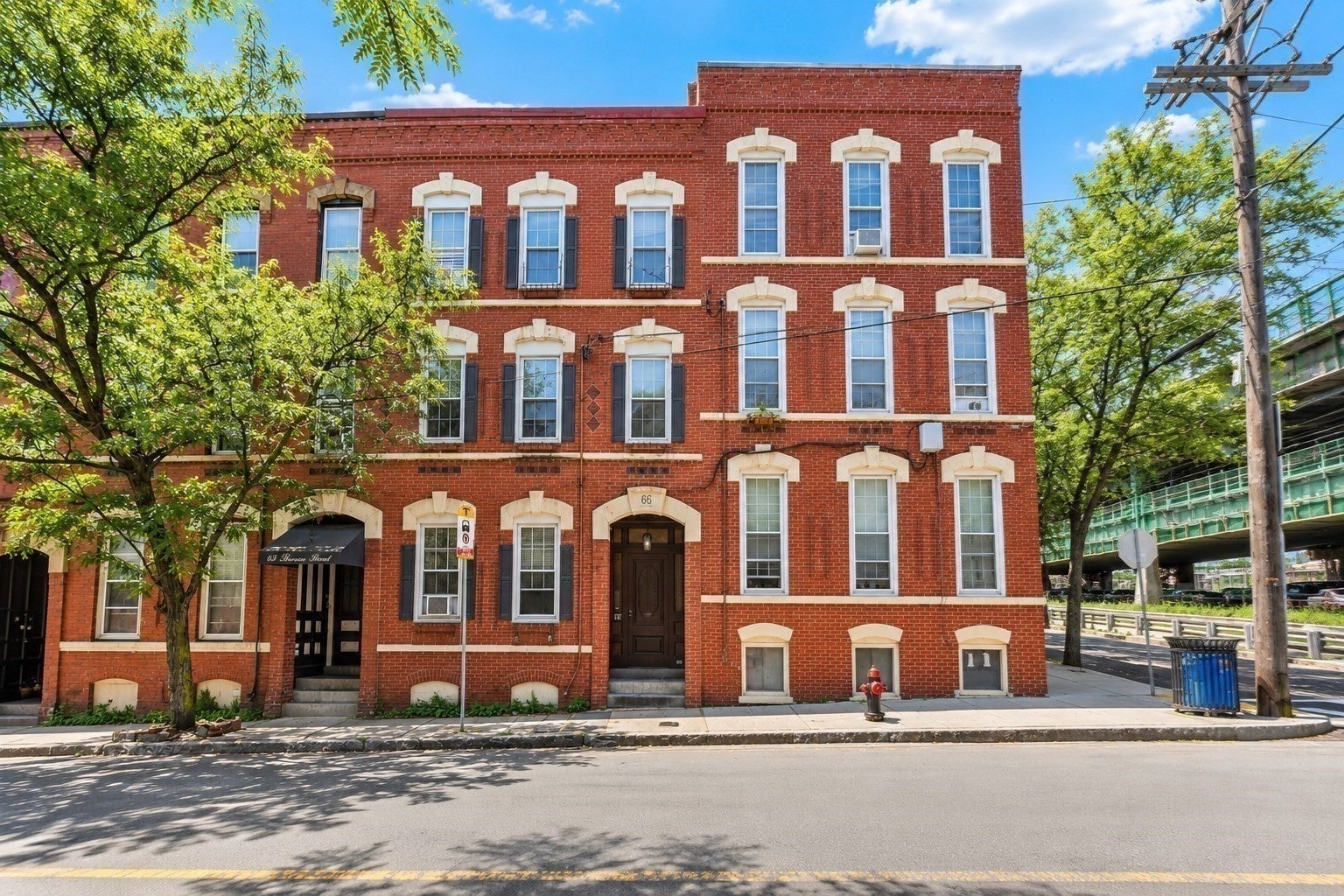 66 Beacon St
