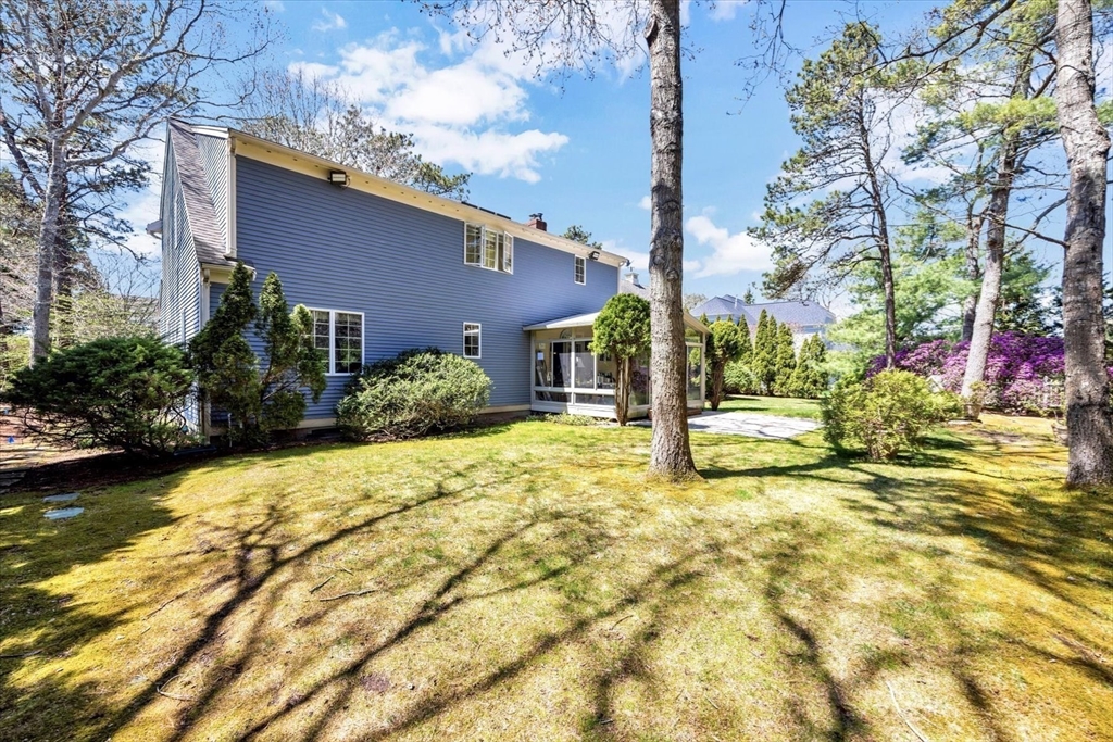 50 Bayshore Dr