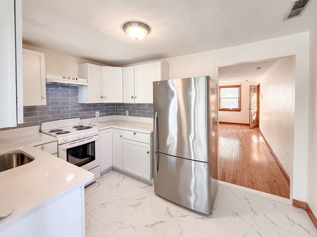 202 Bremen St 3