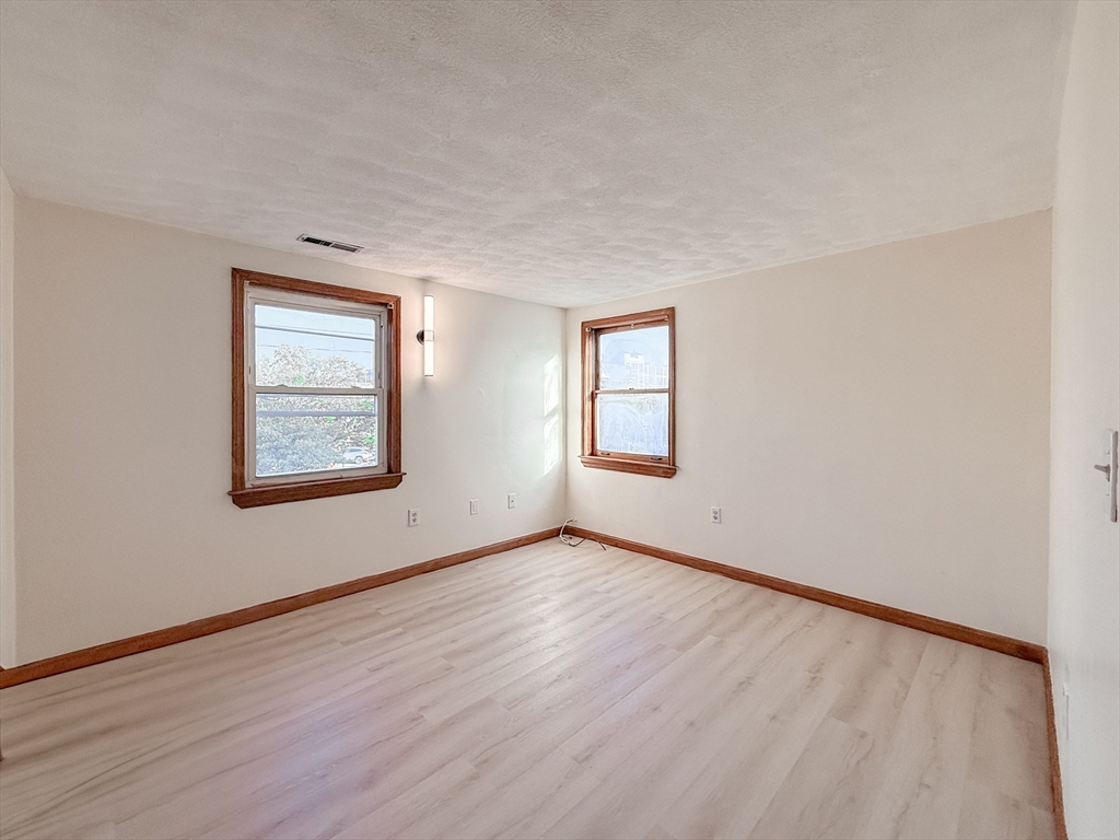 202 Bremen St 3