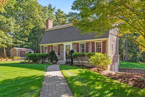 Photo of 8 Copper Beech Drive, Kingston, MA 02364 (MLS # 73554246)