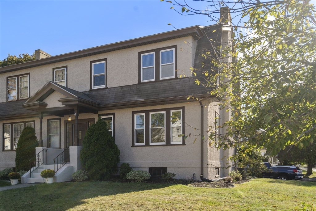 60 Florence Ave A