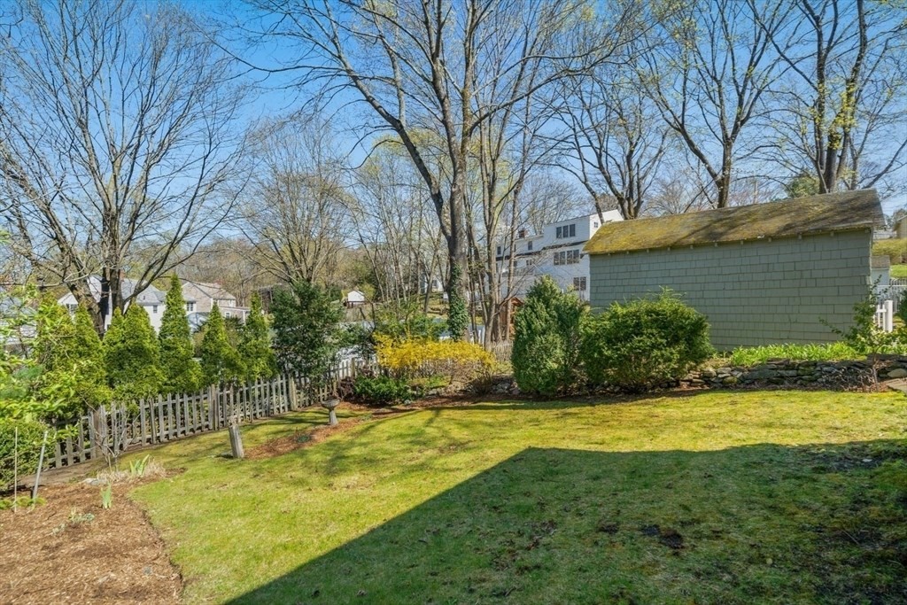 71 Woodside Rd