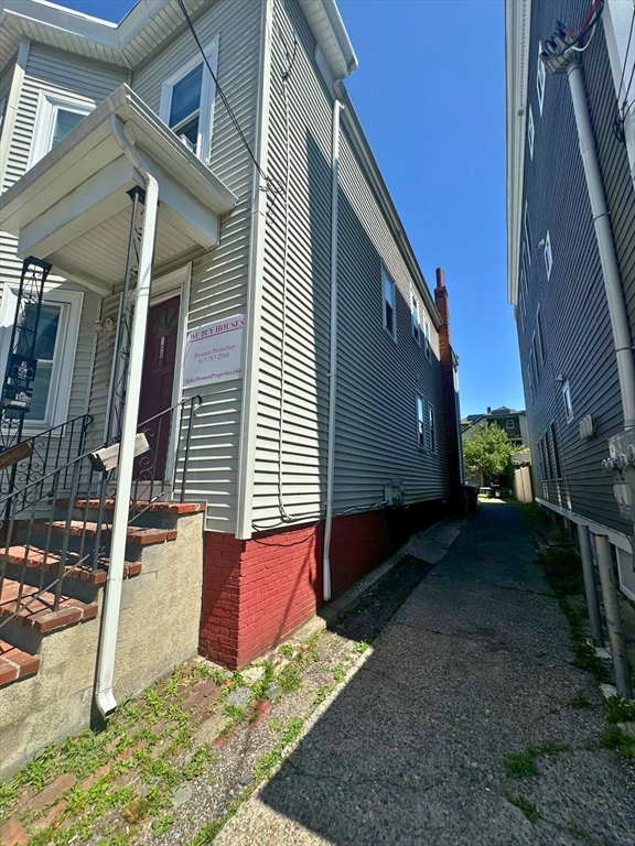 106 Congress Ave