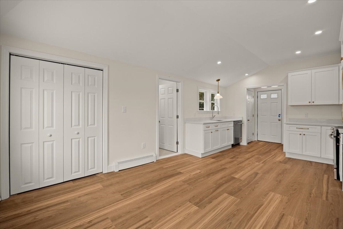 75 Ottawa St, Attleboro, MA Photo #10