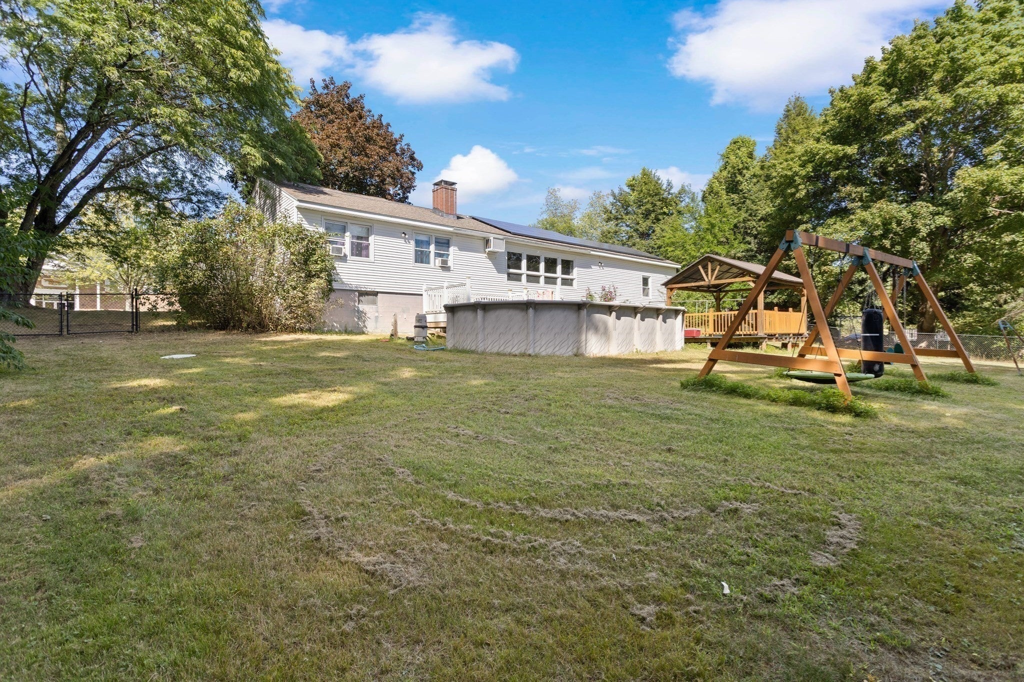 129 Pleasant Valley St, Methuen, MA Photo #35