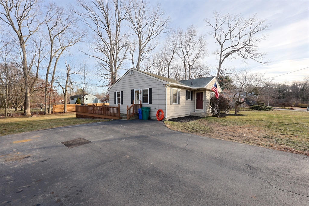 46 Melody Dr