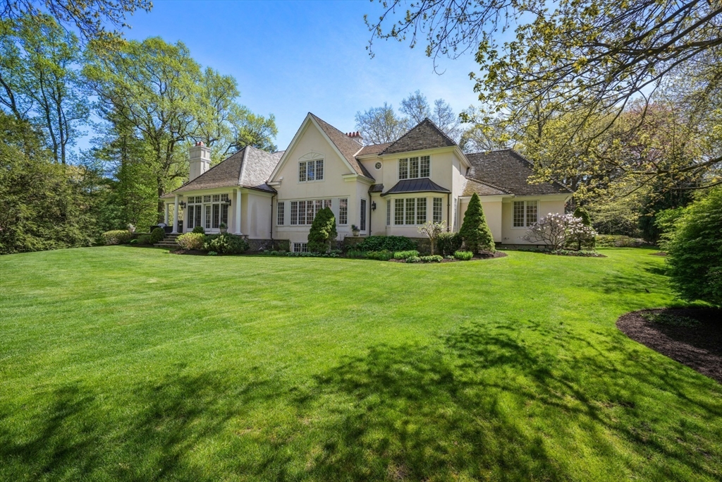 1 Old Farm Rd